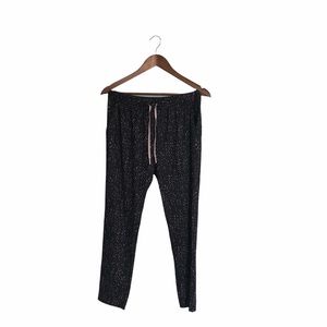 LULULEMON black with pink dots pants with pockets women size 10